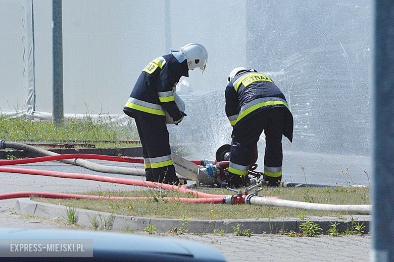 Ćwiczenia strażackie na strefie w Komornikach