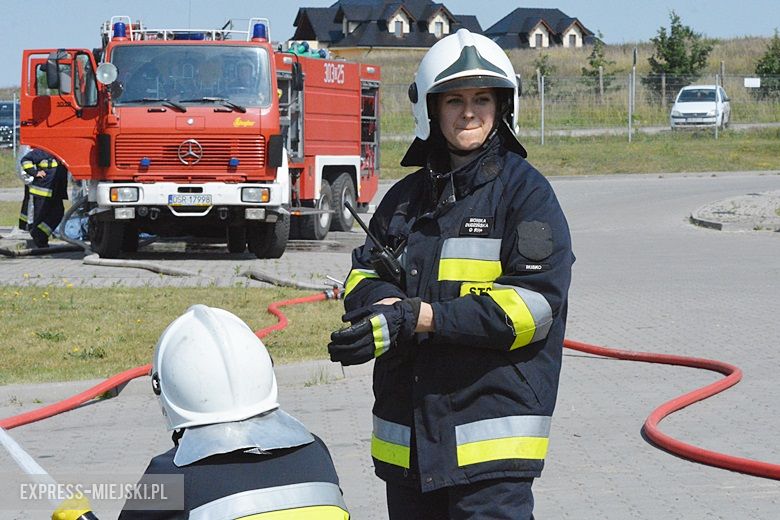 Ćwiczenia strażackie na strefie w Komornikach