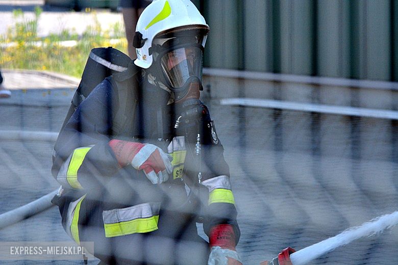 Ćwiczenia strażackie na strefie w Komornikach