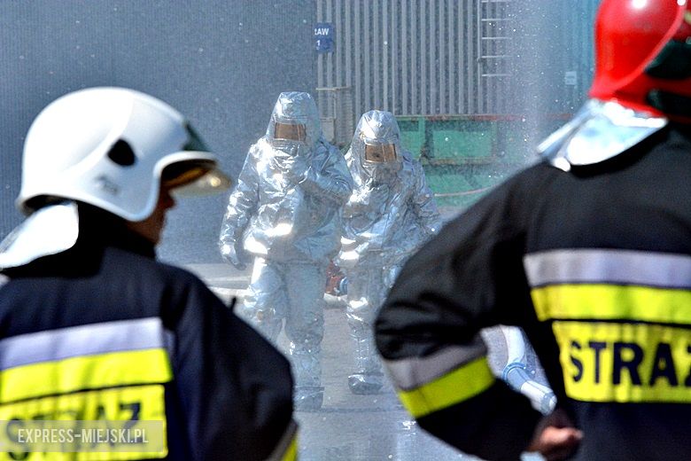 Ćwiczenia strażackie na strefie w Komornikach