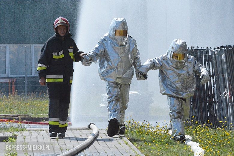 Ćwiczenia strażackie na strefie w Komornikach