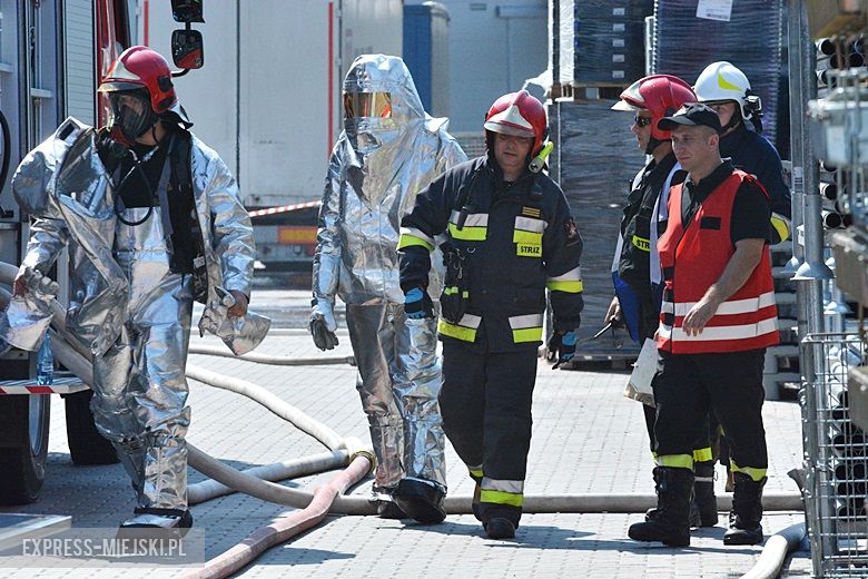 Ćwiczenia strażackie na strefie w Komornikach