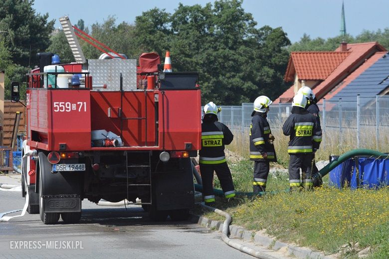 Ćwiczenia strażackie na strefie w Komornikach