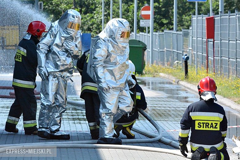 Ćwiczenia strażackie na strefie w Komornikach