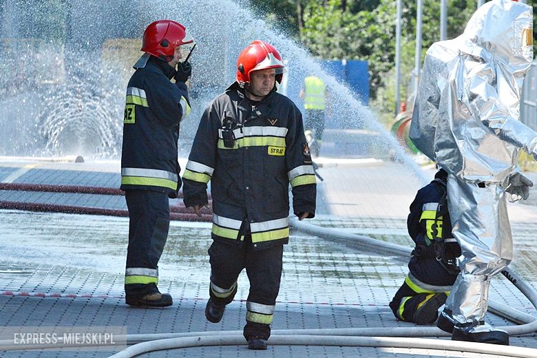 Ćwiczenia strażackie na strefie w Komornikach