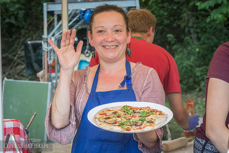Piąte Święto Sadu w Lutyni wśród owocujących drzew