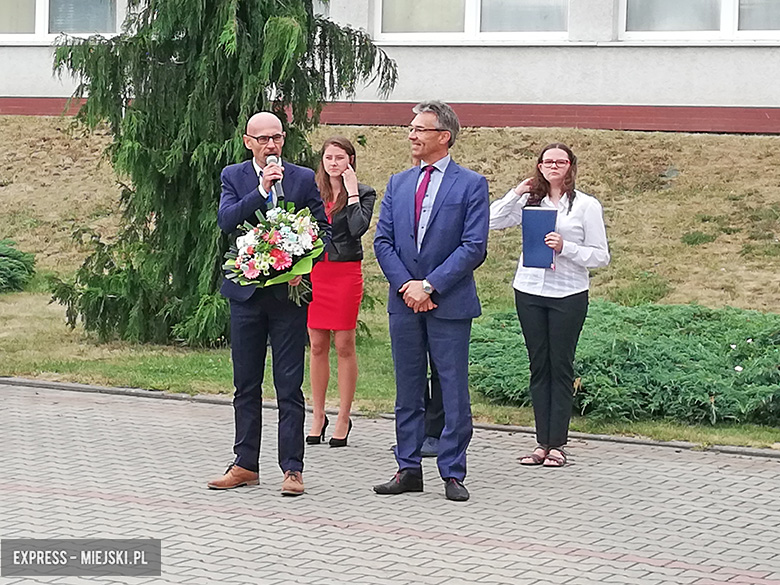 W gimnazjum w Kostomłotach uroczyście zakończono rok szkolny