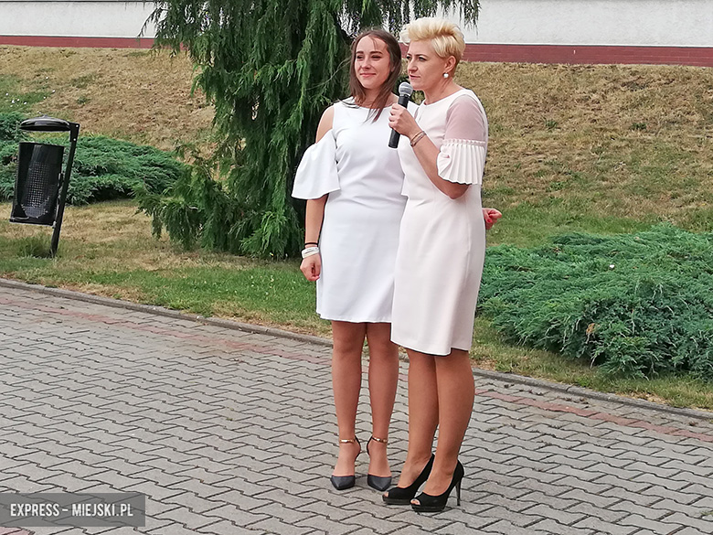 W gimnazjum w Kostomłotach uroczyście zakończono rok szkolny