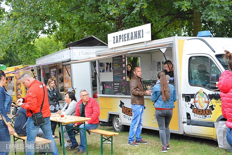 Strefa kibica w Środzie Śląskiej. Mecz Polska-Kolumbia