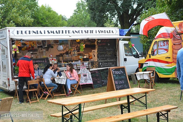 Strefa kibica w Środzie Śląskiej. Mecz Polska-Kolumbia