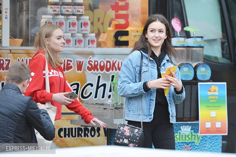 Strefa kibica w Środzie Śląskiej. Mecz Polska-Kolumbia