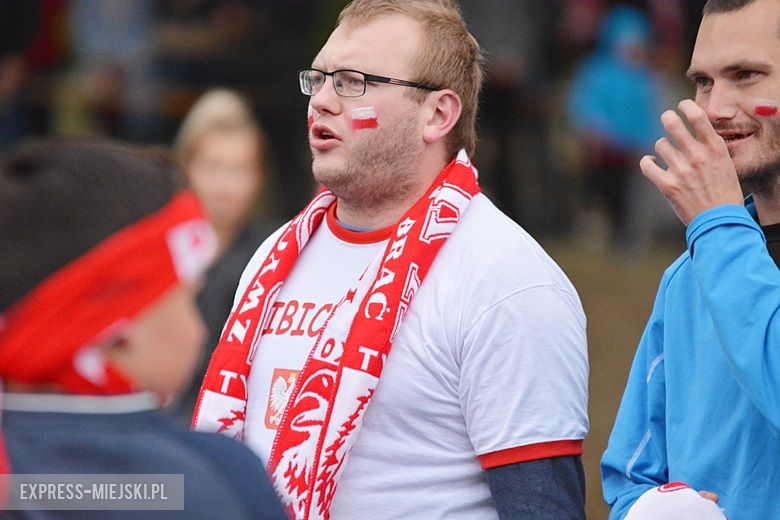 Strefa kibica w Środzie Śląskiej. Mecz Polska-Kolumbia