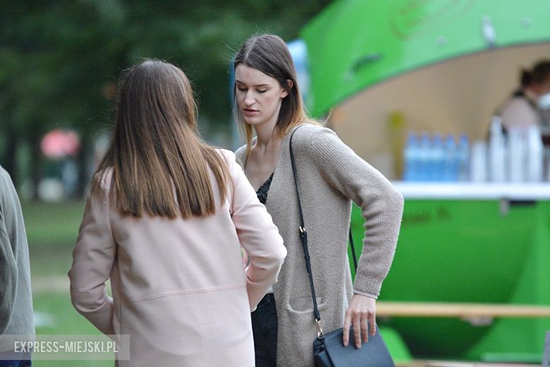 Strefa kibica w Środzie Śląskiej. Mecz Polska-Kolumbia