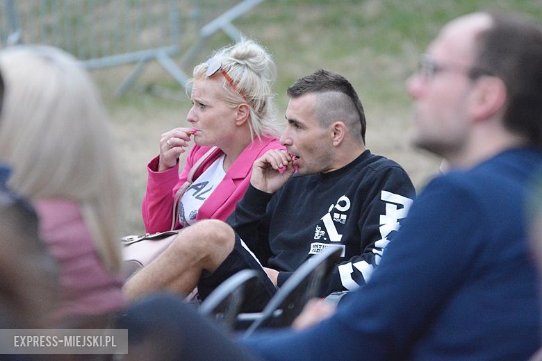 Strefa kibica w Środzie Śląskiej. Mecz Polska-Kolumbia