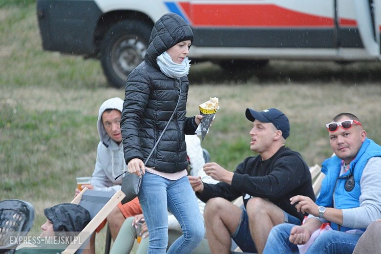 Strefa kibica w Środzie Śląskiej. Mecz Polska-Kolumbia