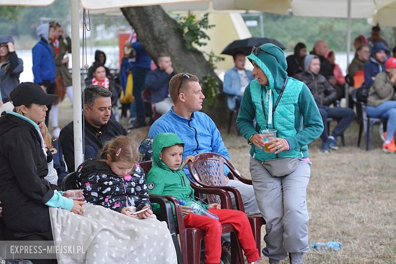 Strefa kibica w Środzie Śląskiej. Mecz Polska-Kolumbia
