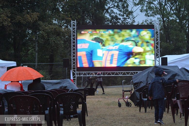 Strefa kibica w Środzie Śląskiej. Mecz Polska-Kolumbia