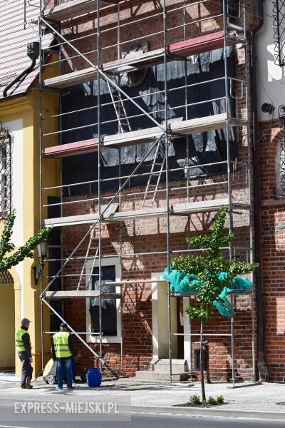 Rewitalizacja południowej fasady ratusza w Środzie Śląskiej