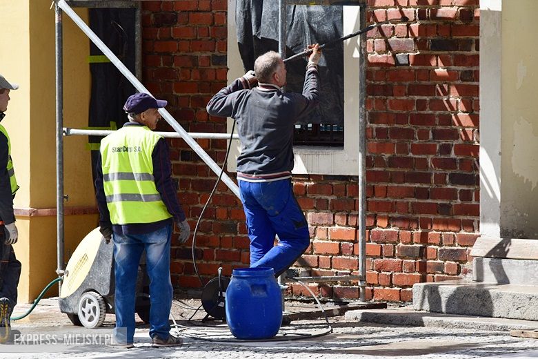 Rewitalizacja południowej fasady ratusza w Środzie Śląskiej