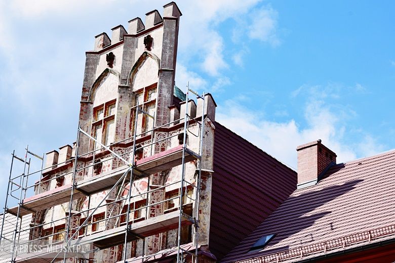 Rewitalizacja południowej fasady ratusza w Środzie Śląskiej