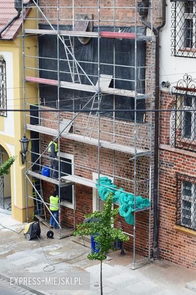 Rewitalizacja południowej fasady ratusza w Środzie Śląskiej