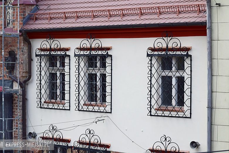 Rewitalizacja południowej fasady ratusza w Środzie Śląskiej