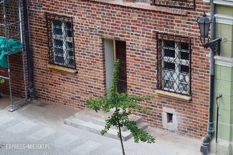 Rewitalizacja południowej fasady ratusza w Środzie Śląskiej