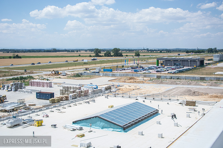 Trwa budowa zakładu Xeos
