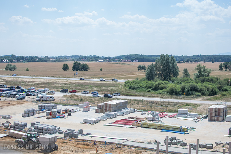 Trwa budowa zakładu Xeos