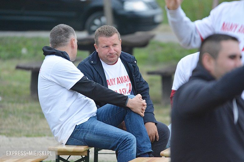 Piłkarze świętowali awans do A klasy