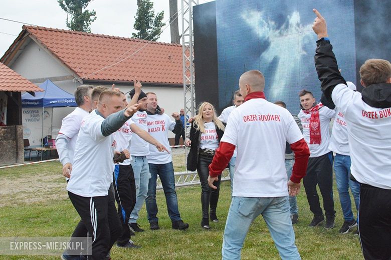 Piłkarze świętowali awans do A klasy