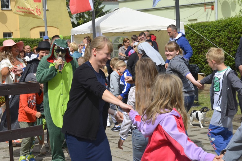Oficjalne otwarcie nowego boiska w Oratorium św. Jana Bosko w Środzie Śląskiej