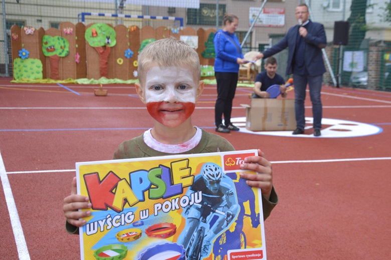 Oficjalne otwarcie nowego boiska w Oratorium św. Jana Bosko w Środzie Śląskiej