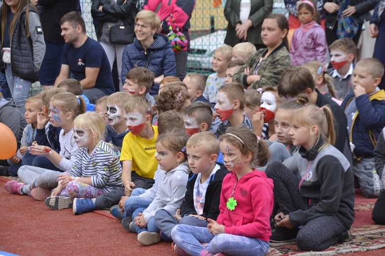 Oficjalne otwarcie nowego boiska w Oratorium św. Jana Bosko w Środzie Śląskiej