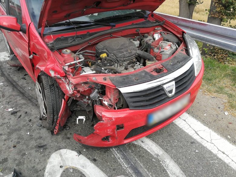 Kolizja na zjeździe z A4 w Kostomłotach