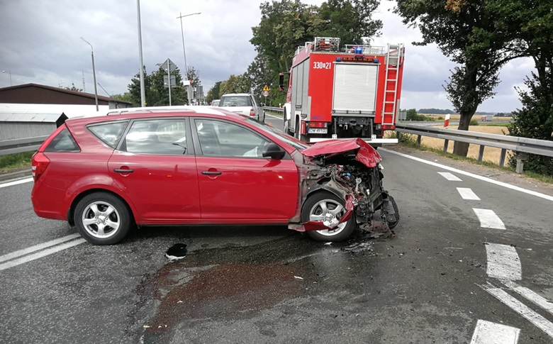 Kolizja na zjeździe z A4 w Kostomłotach