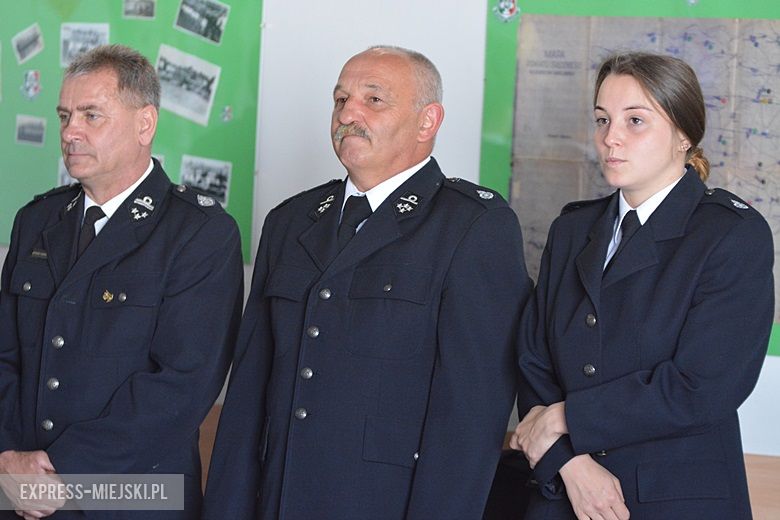 Przekazanie nowego sprzętu strażakom