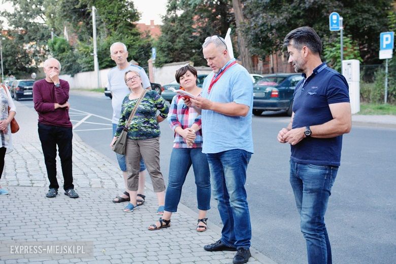 Demonstracja pod sądem w Środzie Śląskiej