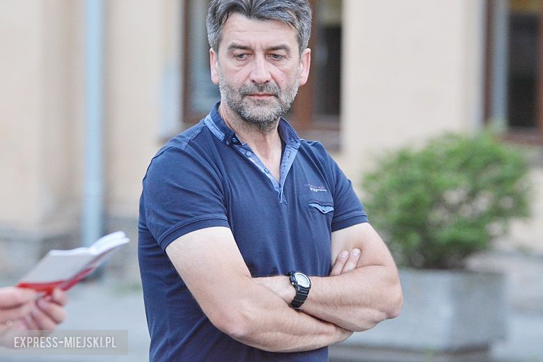 Demonstracja pod sądem w Środzie Śląskiej