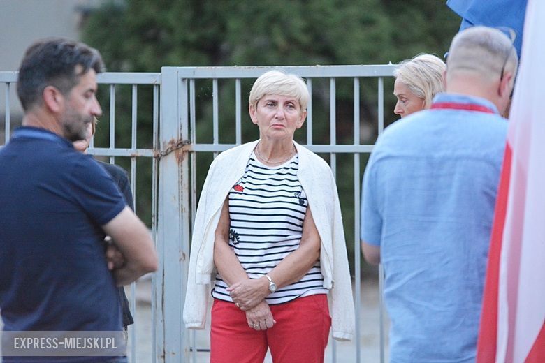 Demonstracja pod sądem w Środzie Śląskiej