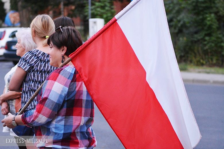 Demonstracja pod sądem w Środzie Śląskiej