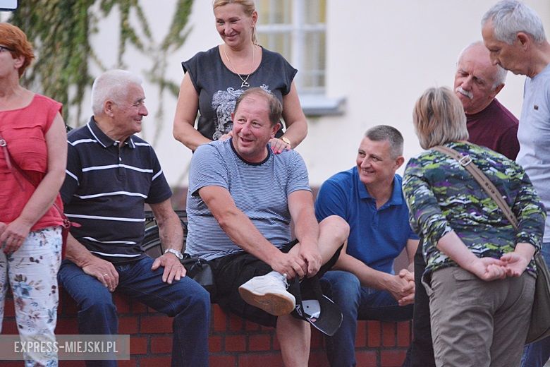 Demonstracja pod sądem w Środzie Śląskiej