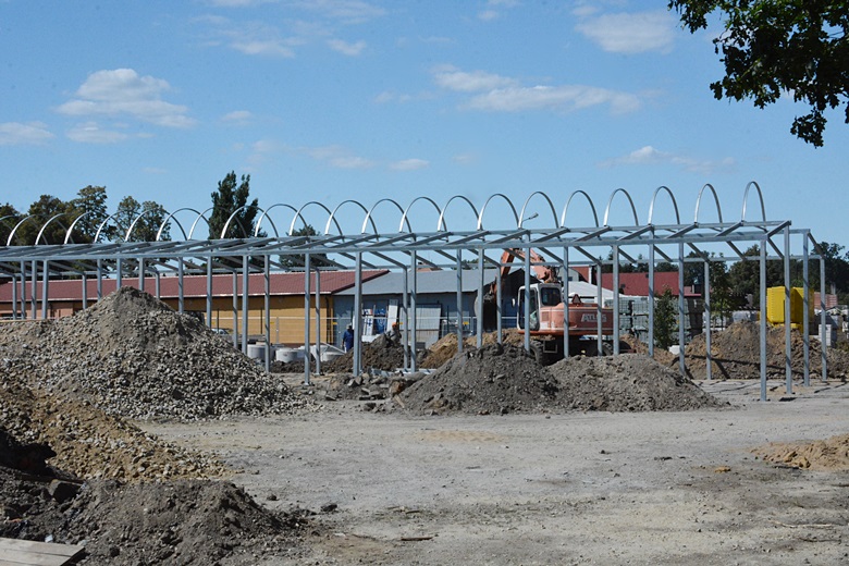 Przebudowa targowiska miejskiego