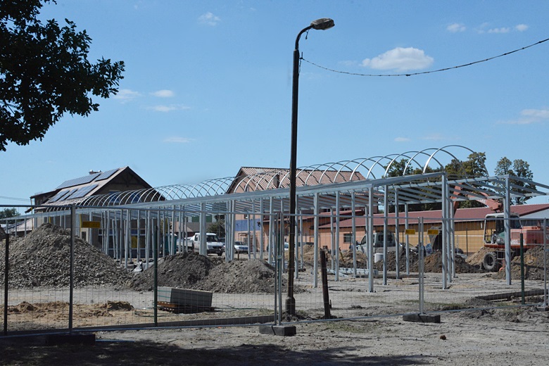 Przebudowa targowiska miejskiego