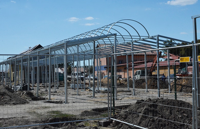 Przebudowa targowiska miejskiego