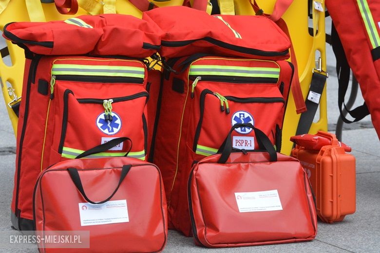 Przekazanie sprzętu dla strażaków OSP