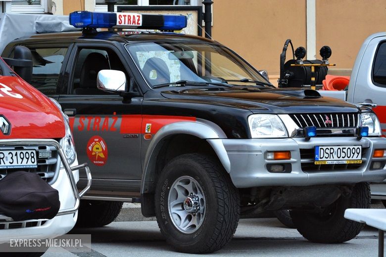 Przekazanie sprzętu dla strażaków OSP