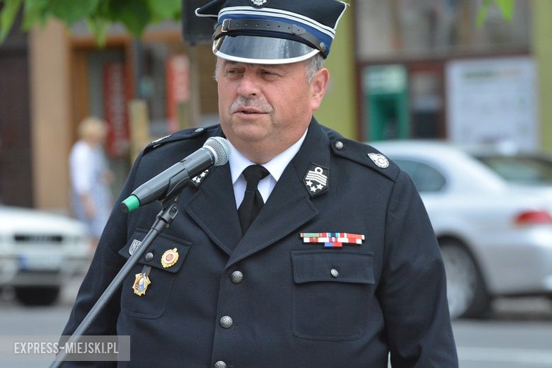 Przekazanie sprzętu dla strażaków OSP