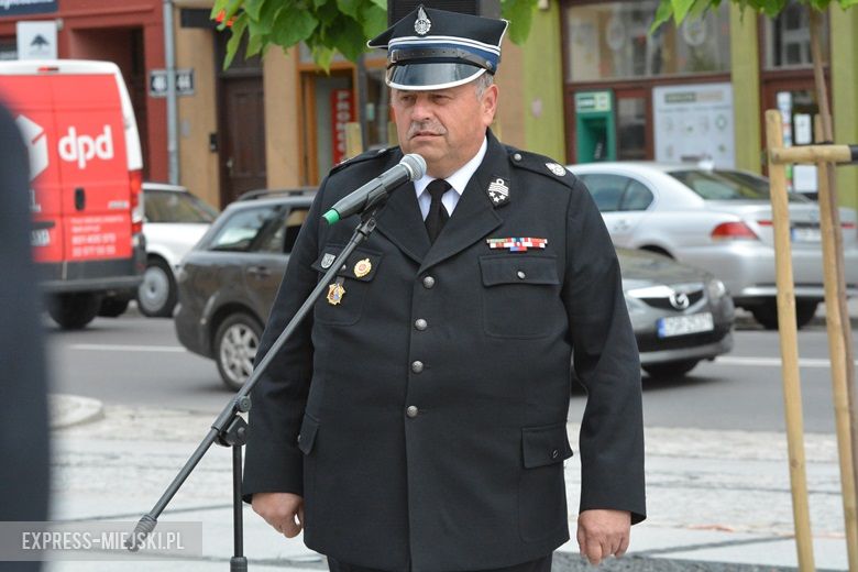 Przekazanie sprzętu dla strażaków OSP