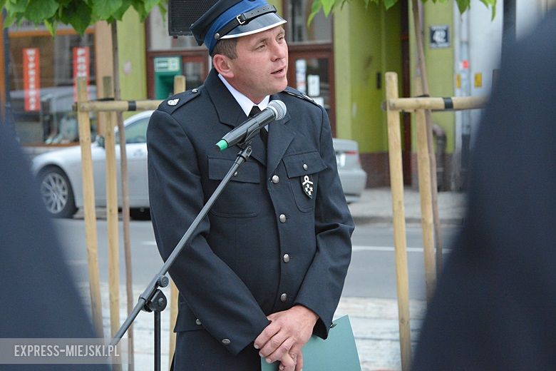 Przekazanie sprzętu dla strażaków OSP